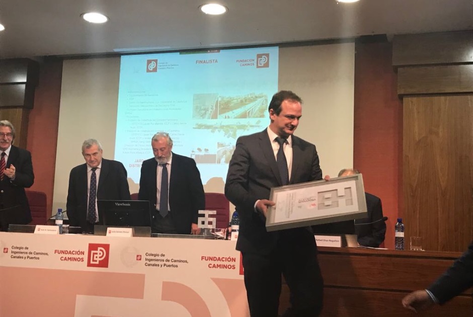 ESTEYCO FINALIST IN THE 1ST EDITION OF THE CITY AND TERRITORY AWARD, ALBERT SERRATOSA, WITH THE COVERAGE OF THE RAILWAY CORRIDOR AND ACCESS TO THE SANTS STATION, IN BARCELONA.